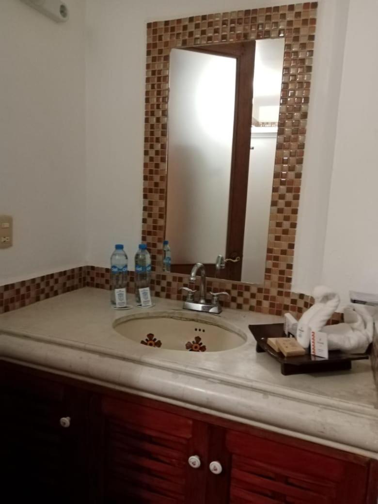 טפוזטלן Hotel Real Del Valle מראה חיצוני תמונה
