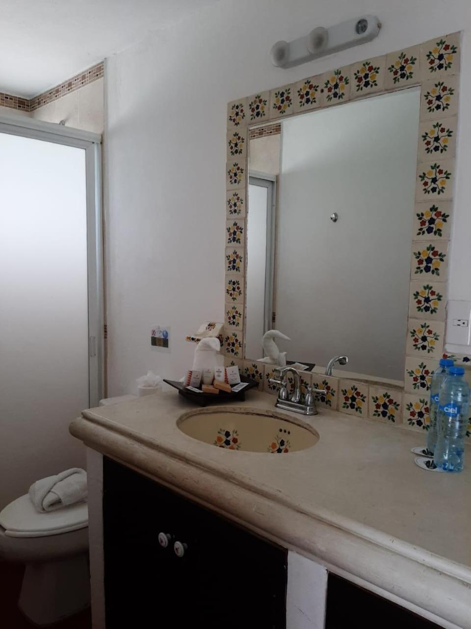 טפוזטלן Hotel Real Del Valle מראה חיצוני תמונה
