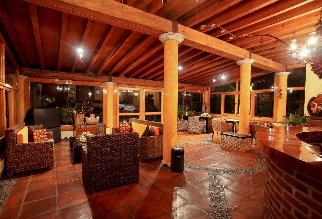 טפוזטלן Hotel Real Del Valle מראה חיצוני תמונה