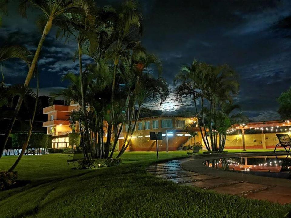 טפוזטלן Hotel Real Del Valle מראה חיצוני תמונה